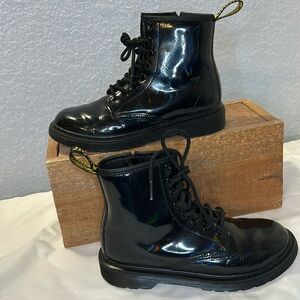 Doc Martens paten leather boots